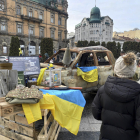 Material militar ucraïnès exposat al centre de Lviv.