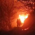 Una imagen del incendio forestal en Canejan.
