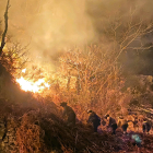 Pompiers i Bombers en el incendio de Canejan, en la Val d'Aran.
