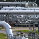 Una vista general de los sistemas de tuberías y dispositivos de cierre en una estación receptora de gas del Nord Stream 2.