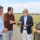 El eurodiputado Javi López, con el alcaldable Fèlix Larrosa.