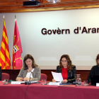 Al centre, la síndica, Maria Vergés, amb Vilagrà, a la dreta.