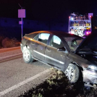 Vista del vehículo accidentado la noche del sábado en Gualter. 