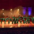 L’Esbart Dansaire Sícoris va presentar ahir a l’Auditori de Lleida l’espectacle ‘Miniatures catalanes’.