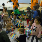 Pequeños que participan en las actividades de la escuela Joan XXIII. 