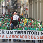 Una de las manifestaciones celebradas contra el vertedero de Seròs en 2012 en Lleida.