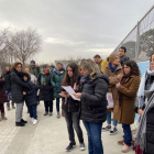 Concentración y lectura del manifiesto ante la escuela Països Catalans.