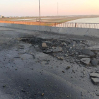 Algunos de los destrozos en el puente entre Jersón y Crimea.