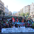 Marxa conjunta a Barcelona de docents i sanitaris, que afirmen estar “al límit”
