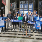 Duch, junto al concejal Ignasi Amor y los representantes de algunos de los 15 clubes adheridos.