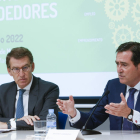 Alberto Núñez Feijóo (PP), ayer con Antonio Garamendi (CEOE).