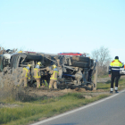 L’accident va ocórrer a les 16.15 hores i el camió va bolcar lateralment.