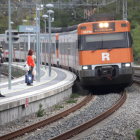 Imatge d’un comboi de Rodalies, un servei que segueix en el centre de la polèmica.