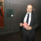 Un libro analiza el contexto de que motivó un "asalto militar" en el Museo de Lleida para llevarse las obras de Sixena