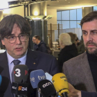 Carles Puigdemont i Toni Comín tenen la immunitat d’europarlamentaris suspesa.