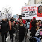Protesta pels carrers d’Atlanta per condemnar la brutalitat policial.