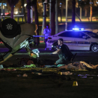 Policies forenses treballen al lloc de l’atropellament mortal a Tel-Aviv.