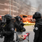 Agentes de la Policía de Francia en las protestas contra la violencia policial