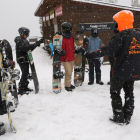 Una de les classes de snowboard impartides aquesta setmana a l’estació pallaresa d’esquí de Port Ainé.
