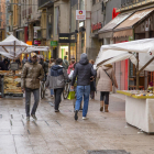 La pluja va obligar a retirar o a cobrir les parades.