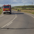 Al lugar acudieron los Bomberos y los Mossos d’Esquadra que cortaron la carretera al tráfico.  