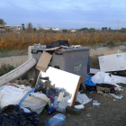 Imagen de archivo de un vertido ilegal de basura en l’Horta. 
