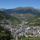 Vista de Vielha, un dels municipis que regulen els HUT.