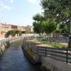 Vista del canal de Pinyana a su paso por Rosselló. 