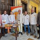 Pa de Sant Jordi del Gremi de Forners de Lleida con recomendación literaria