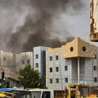 Els combats van seguir ahir a Khartum malgrat la treva.
