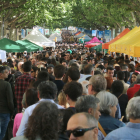 Lleida respon de manera massiva a la crida per celebrar la diada de Sant Jordi a la ciutat