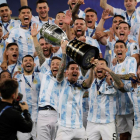 Messi, com a capità, va aixecar a l’estadi de Maracanà un títol que es resistia a l’Argentina des del 1993.