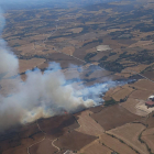 El incendio de Santa Coloma de Queralt, en Tarragona, afecta a unas 110 hectáreas y obliga a confinar un núcleo de Les Piles