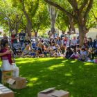 Berta Puigdemasa i Alba Godoy van protagonitzar ‘Vallverquè? Vallverdú!’ als Jardins 1r de Maig.