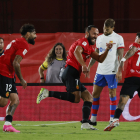 El jugador del Mallorca Muriqi celebra el gol que obria el marcador en un error de Ter Stegen.