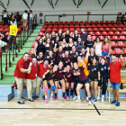 L’expedició lleidatana celebra la victòria a la pista basca.