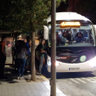El comboi de la línia d’Almacelles en direcció a Lleida ahir a les 6.45 hores del matí.
