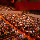 L’Auditori Enric Granados es va omplir ahir en l’acte d’inauguració del curs 2023-2024 de l’Aula d’Extensió Universitària de la UdL.
