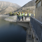 La visita a la presa de Mequinensa que ja compta amb un pla d’emergència per avingudes.