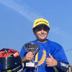Aleix Ginés, amb el trofeu conquerit diumenge a Calafat.