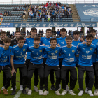 El juvenil del Futsal Maristes va ser homenatjat al descans.