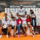 Els integrants del Club Triatló Prosan de Lleida que van competir a Eivissa.