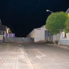 L’agressió es va produir en aquesta zona del carrer Almacelles, a Balàfia, on dormia la víctima.