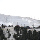 La caiguda de les temperatures ha permès que Baqueira iniciï la producció de neu amb canons.