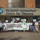 Manifestació d’infermeres l’any passat a les portes de l’hospital Arnau.