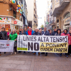 Els manifestants es van concentrar ahir a la plaça de la Sal, a l’Eix Comercial.