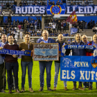 El club va homenatjar la històrica Penya Els Xuts durant el descans del partit.