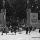 1946. Imatge del fons Porta de l’IEI que mostra l’entrada al certamen l’any 1946, quan es recupera després de la guerra. 