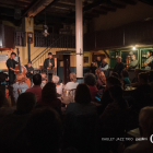 Un concert de jazz l’any passat al singular Cafè Salon de Salàs de Pallars.