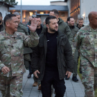 Volodímir Zelenski va visitar ahir la base militar dels EUA a la ciutat alemanya de Wiesbaden.